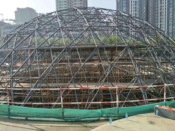 仪征球形网架钢结构施工
